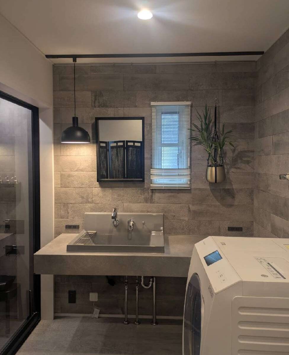 ホテルライクな洗面・浴室リフォーム事例｜カスタムバニティで叶える上質な暮らし